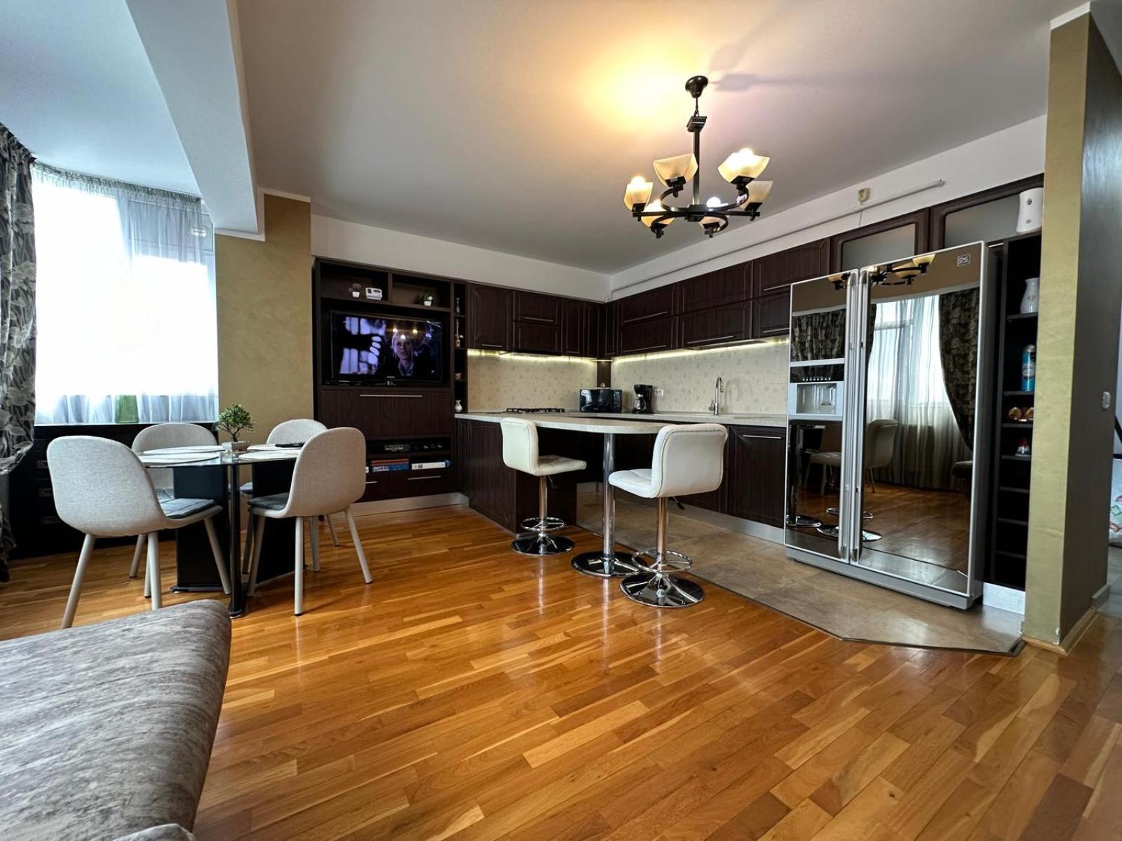 Luxury Nordic 46 Apartment Szucsáva Kültér fotó